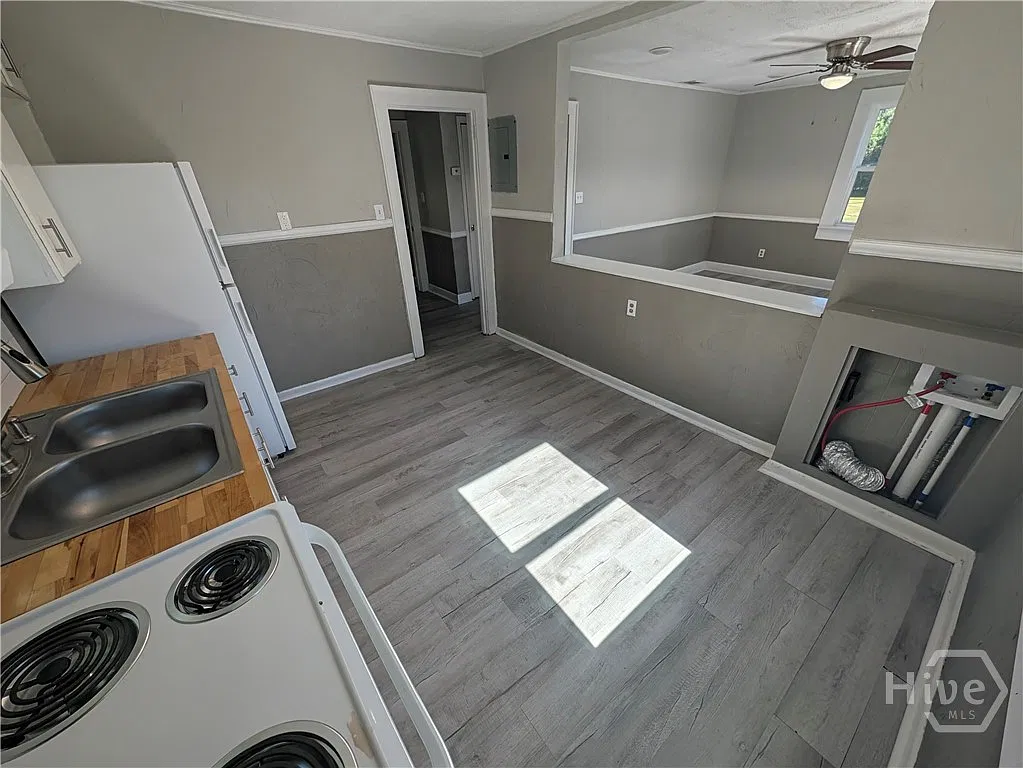 2 bed, 1.0 bath, 775 sqft, $1,450 — Photo 4