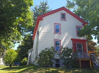 4 High St, Brookfield, MA 01506