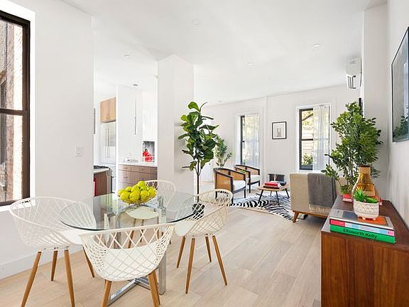 3rd image of 38 Stuyvesant St #2