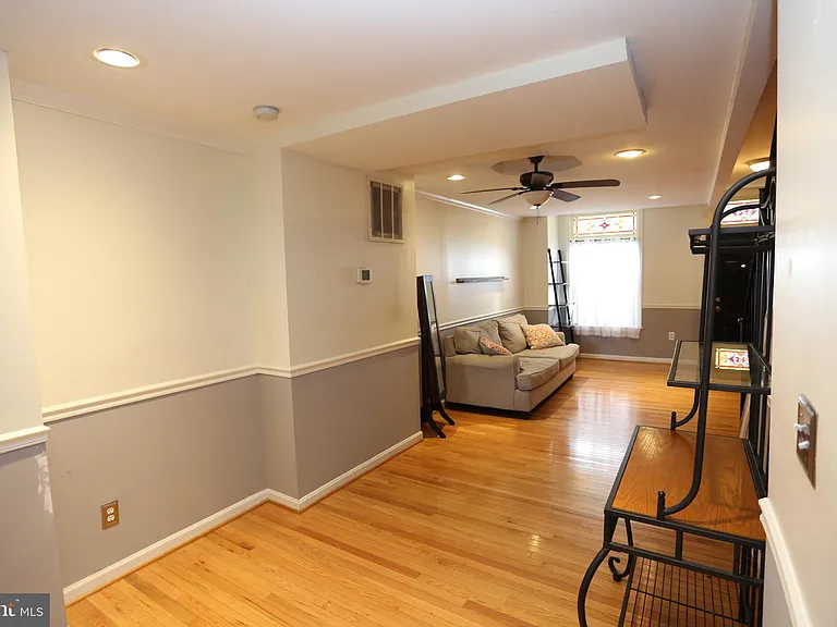 524 S Bouldin St — Photo 14
