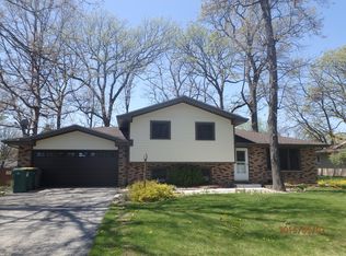 308 Shady Ln, Shorewood, IL