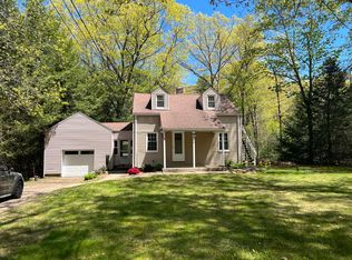 32 Old Town Rd FLOOR 1, Avon, CT 06001