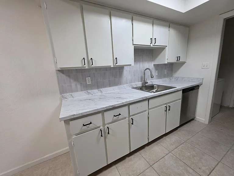 12829 N 113th Ave #3 — Photo 6
