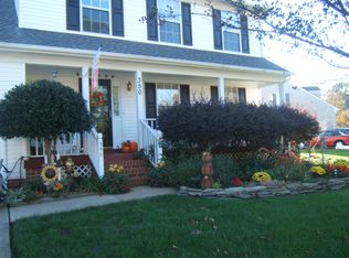 350 Knells Ridge Dr, Chesapeake, VA 23320