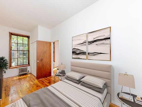 3rd image of 522 E 82nd St APT 6