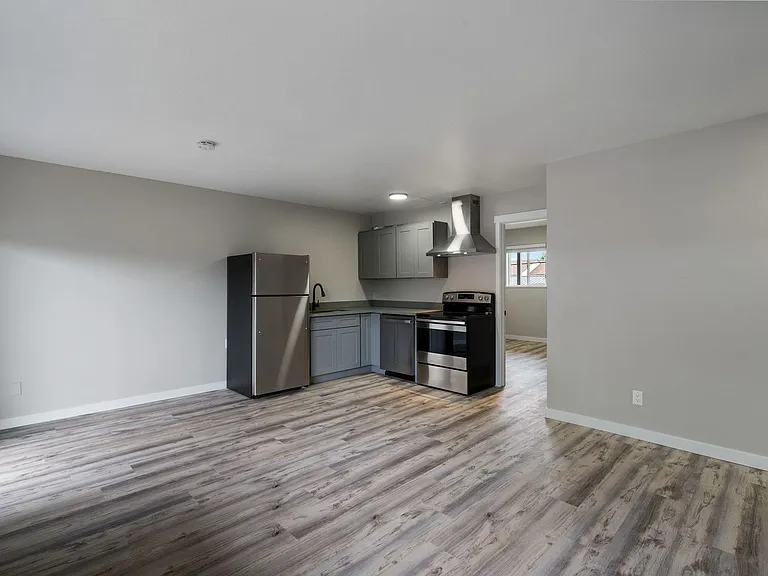 Eastside Village Apartments — Photo 54
