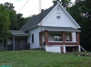 2037 Sulphur Lick Rd, Frankfort, OH 45628