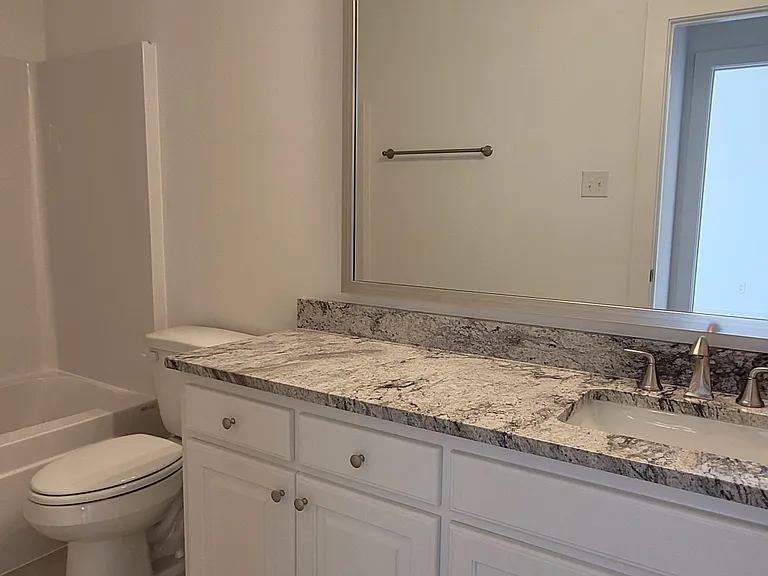 1575 Frankel Ave — Photo 6