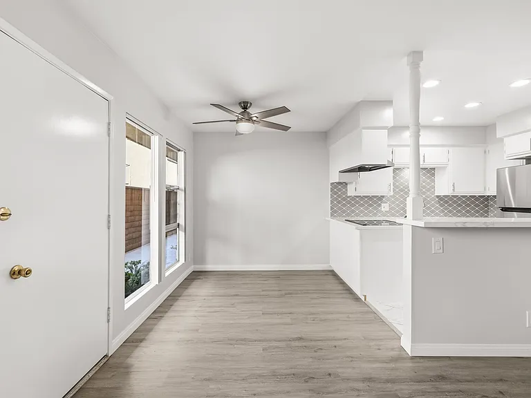 115 Redondo Ave #3 — Photo 13
