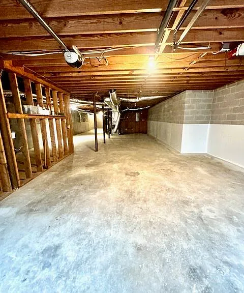 80 Pinehurst Ln — Photo 32