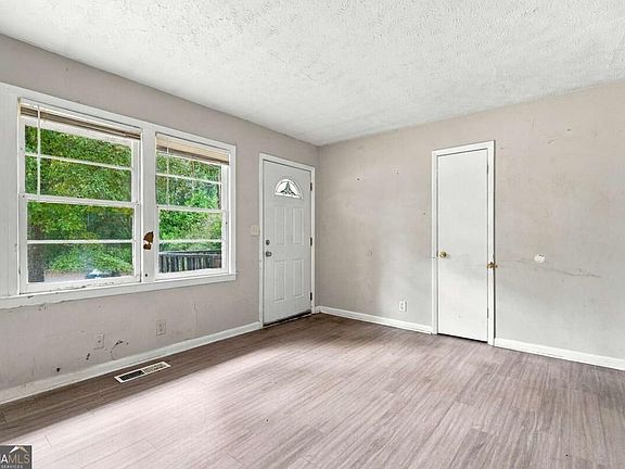 5th image of 4374 Lincoln Jones Rd