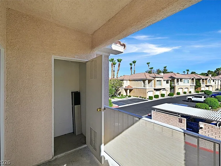 251 S Green Valley Pkwy #3322 — Photo 17