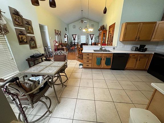 5th image of 119 Coldwater Circle