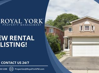 23 Atkins Cir #2, Brampton, ON L6X 4B2