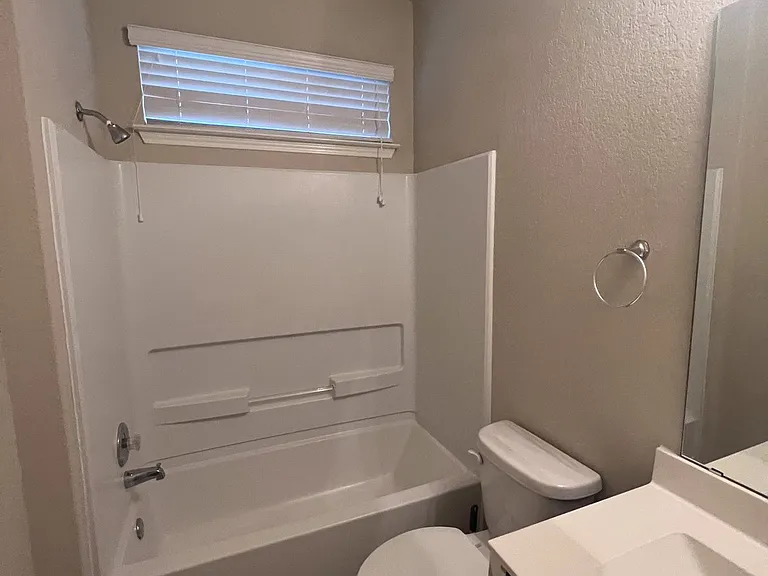 472 Copper Hill Dr — Photo 5