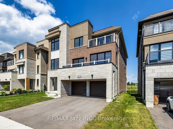 11 Yacht Dr, Clarington, ON L1C 4B1