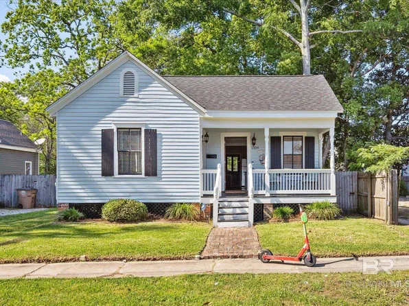 1104 Old Shell Rd, Mobile, AL 36604