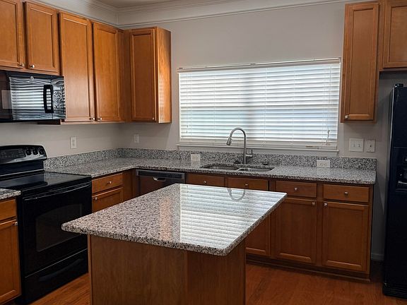 5th image of 24 Mulberry Ct