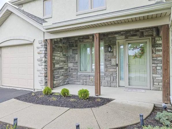 206 Edinburgh Ln, Cincinnati, OH 45246