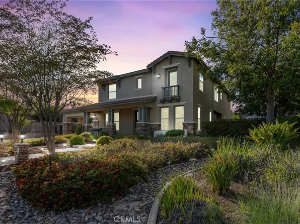 1137 Pamplona Dr, Riverside, CA 92508