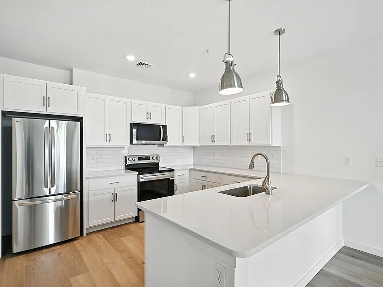 Susquehanna Trail Apartments — Photo 9