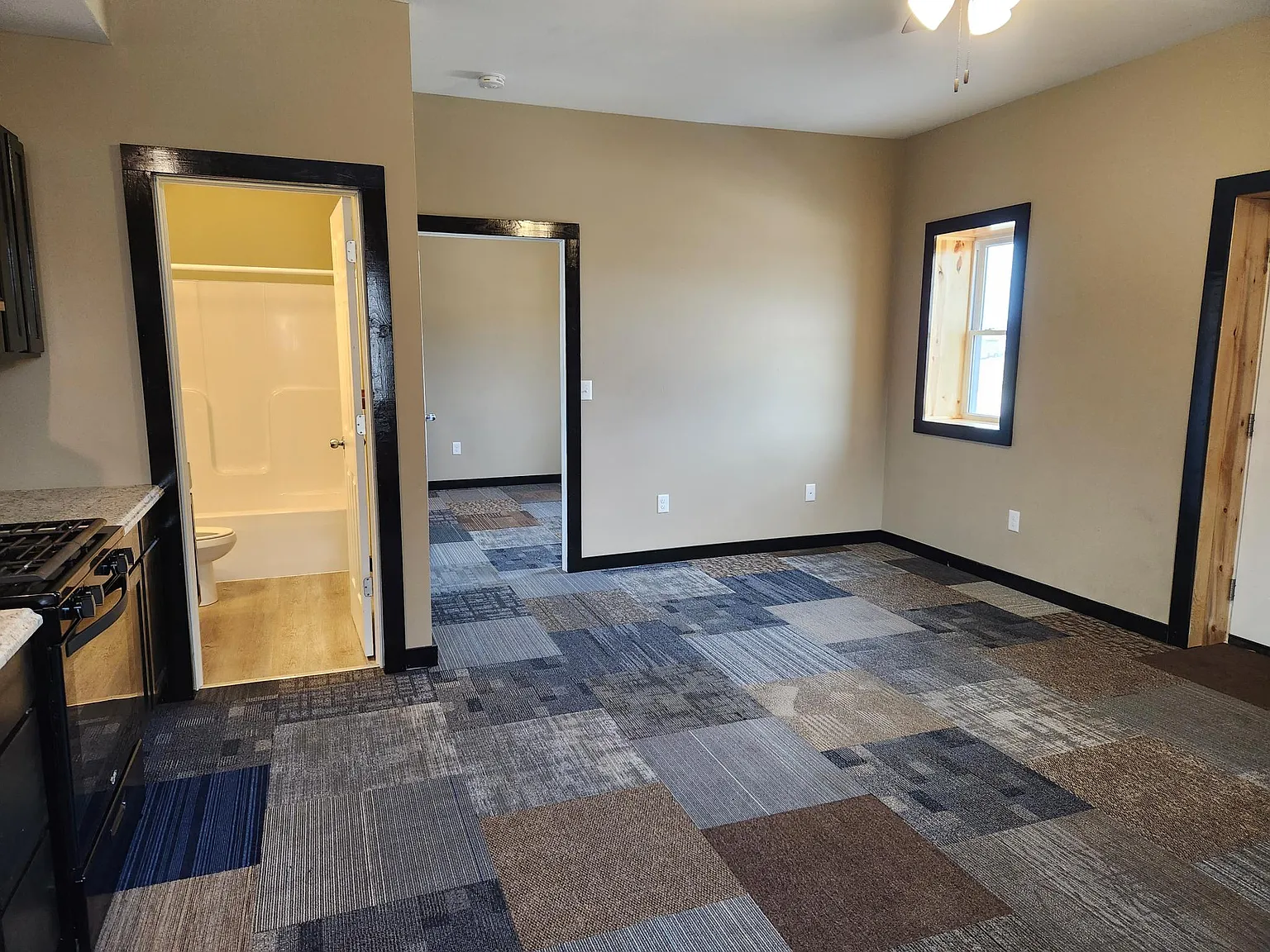 1 bed, 400 sqft, $900 — Photo 4