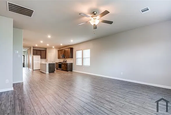 5219 Amistad Ave — Photo 21