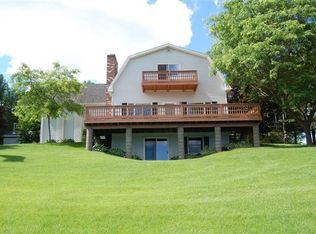 5144 Hiawatha Dr, Cheboygan, MI 49721