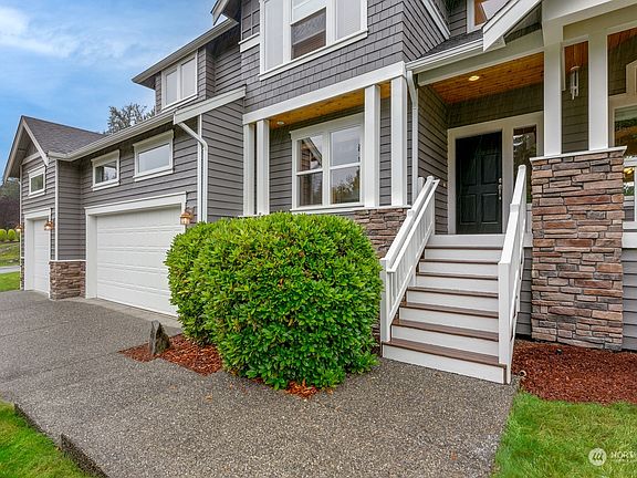 3rd image of 8205 213th Avenue SE