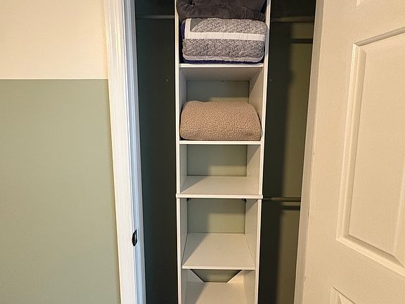 3rd image of 2993 Masters View Rd