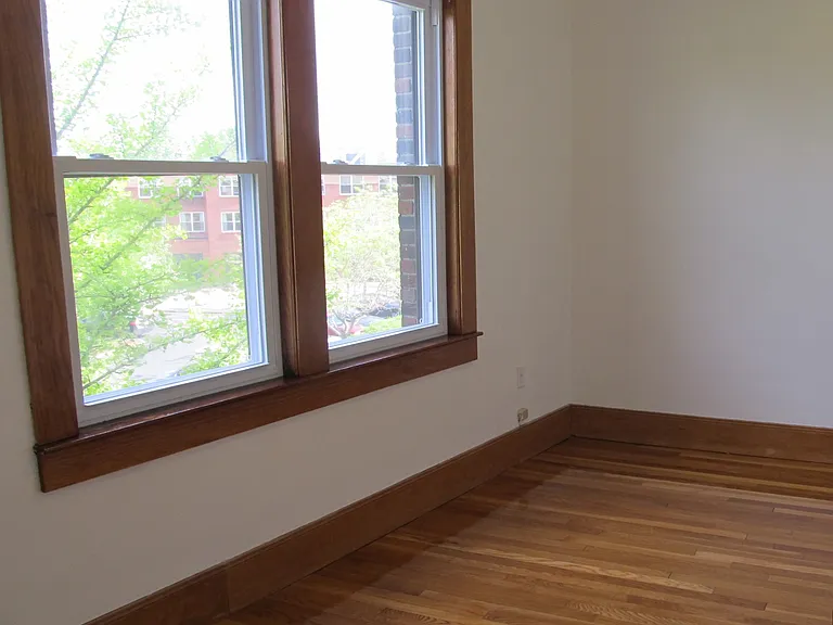 22 Chiswick Rd #13 — Photo 3