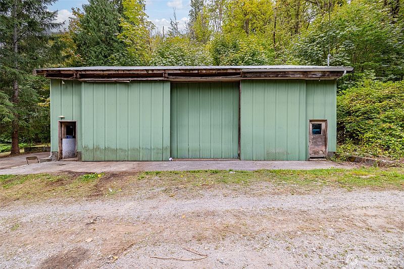 2nd image of 7222 Siedel Place