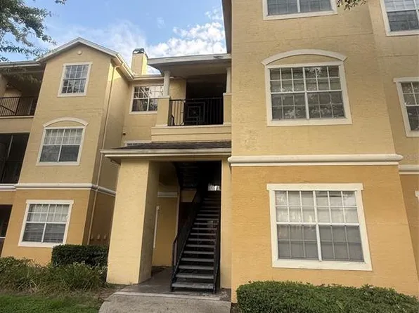2668 Robert Trent Jones Dr, Orlando, FL