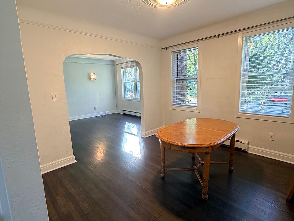 166 W Lincoln Ave #1, photo 9