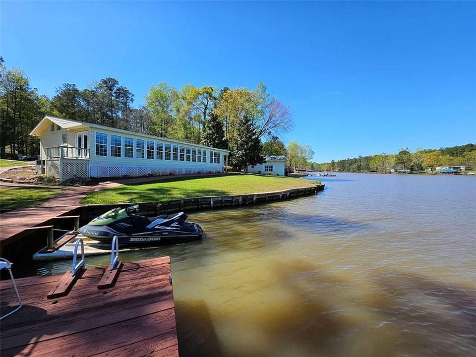 1st image of 324 Sinclair Rd