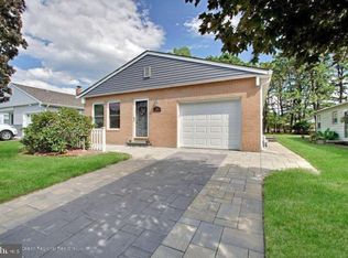 350 Costa Mesa Dr, Toms River, NJ 08757