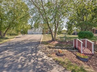 30045 W 93rd Ct, De Soto, KS 66018