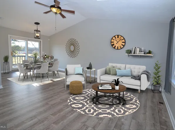 6721 Huntland Dr, Bealeton, VA 22712