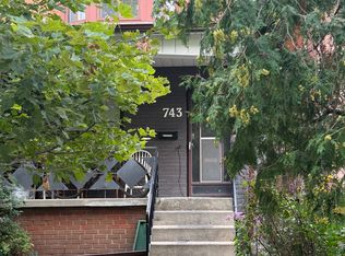 743 Euclid Ave APT 2, Toronto, ON M6G2V1