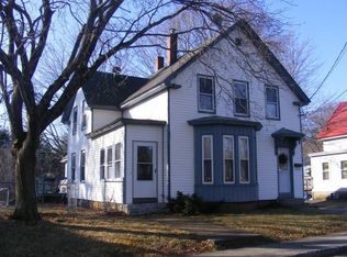 14 Grove St, Springvale, ME 04083