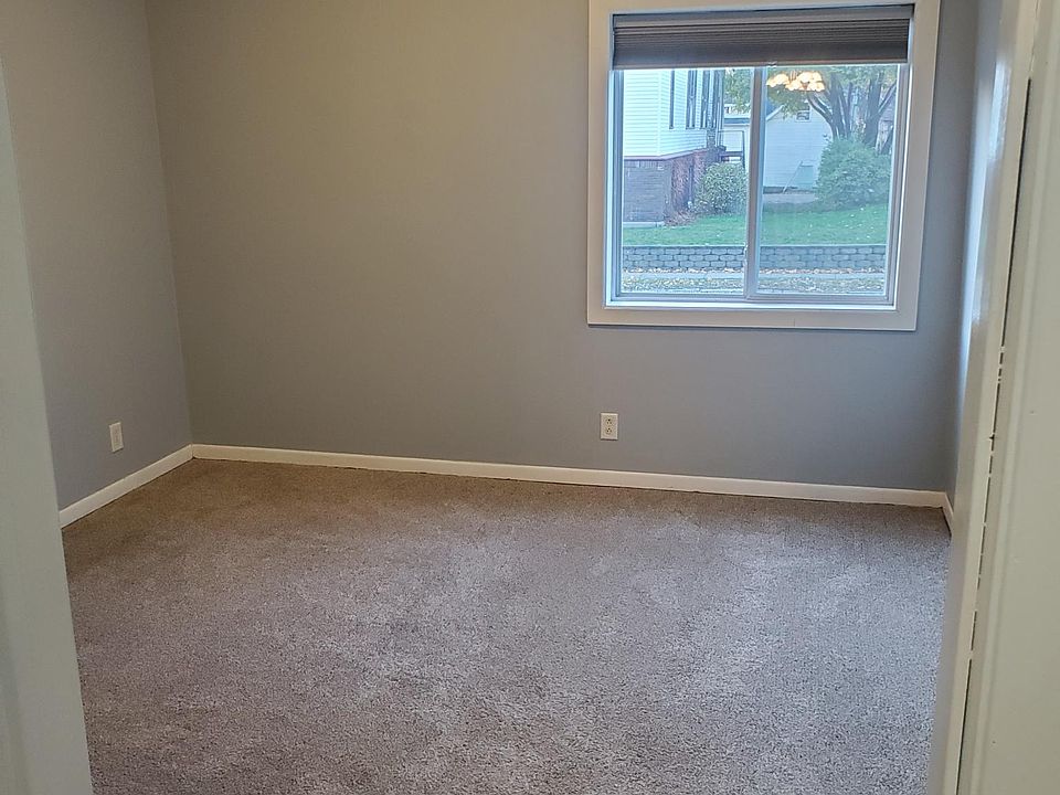 1st image of 1051 Minnehaha Ave E APT 1