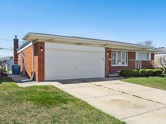 3rd image of 30069 Valenti Dr