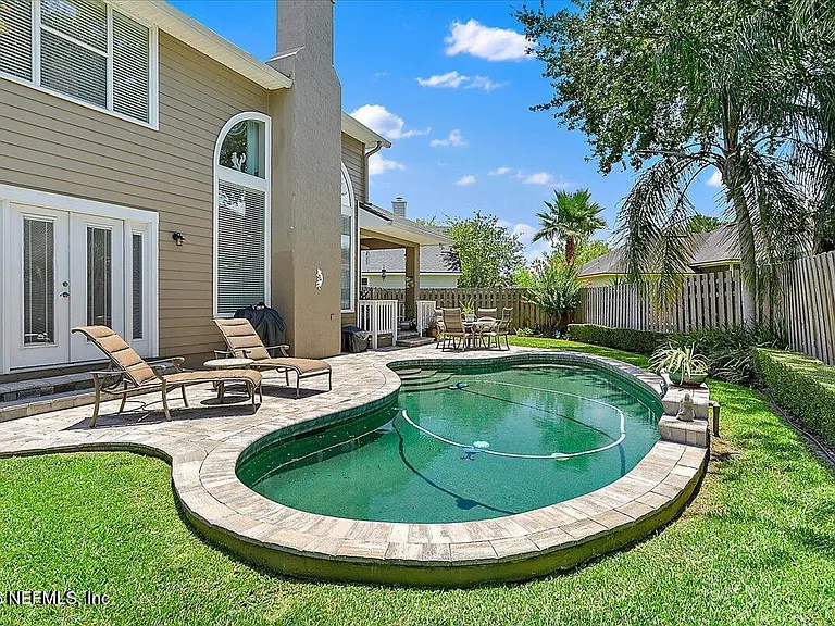 2884 Saint Maarten Ct — Photo 15