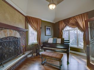 7309 Garfield Ave, Burr Ridge, IL 60527