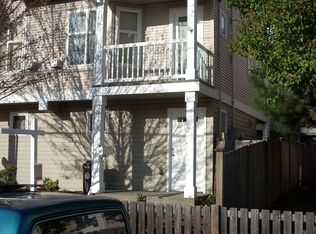 1154 N 90th St, Seattle, WA 98103