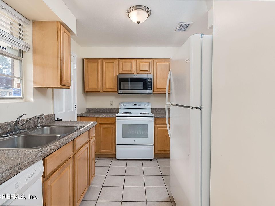 Southbrook Condominiums - 1735 El Camino Rd Jacksonville, FL | Zillow