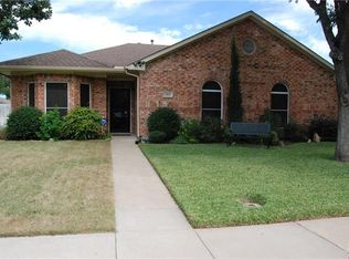 1311 Blue Jay Dr, Lewisville, TX 75077