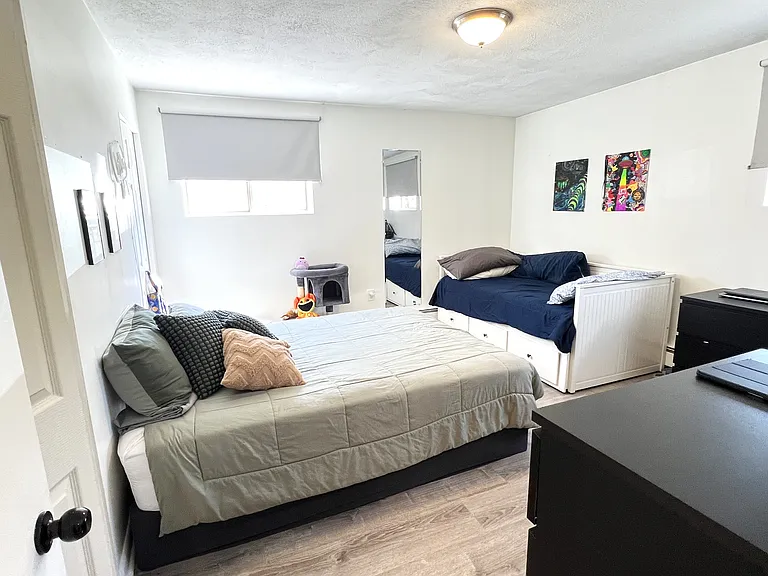 400 Governors Dr #5 — Photo 7