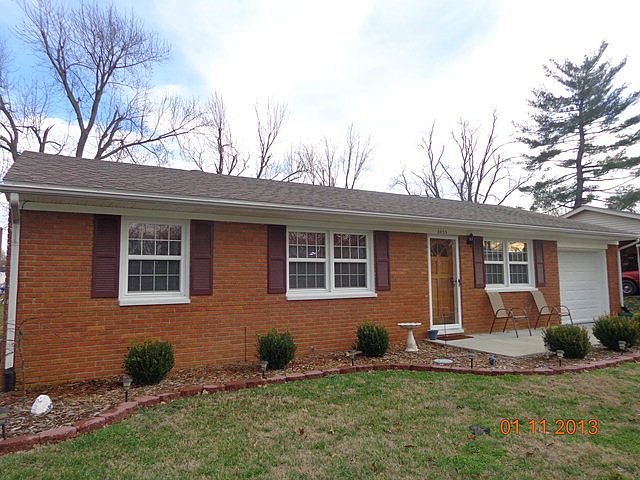 1st image of 4855 Cambridge Dr