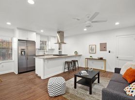 301 E 33rd St, Austin, TX
